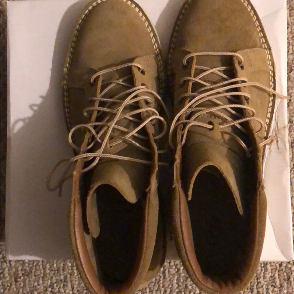 UGG men’s chukka Boots
